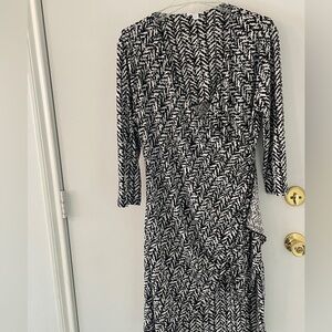 New York & Company 3/4 sleeve faux wrap dress